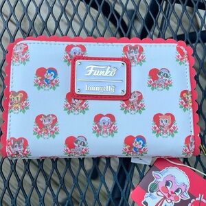 loungefly x Funko villainous valentines wallet